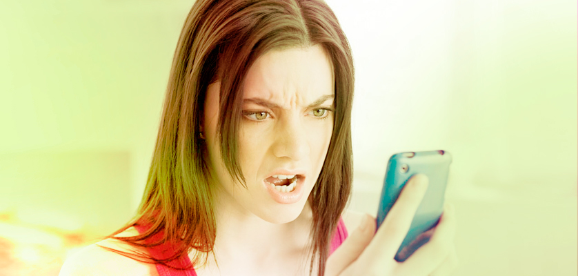 Angry-woman-on-phone-web
